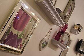 St John's Lodge (incl off-site health club)