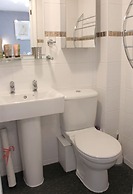 St John's Lodge (incl off-site health club)