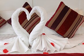 St John's Lodge (incl off-site health club)