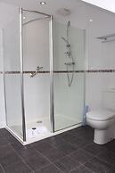 St John's Lodge (incl off-site health club)