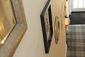 St John's Lodge (incl off-site health club)