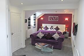 St John's Lodge (incl off-site health club)