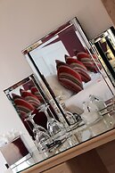 St John's Lodge (incl off-site health club)