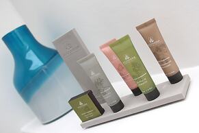 St John's Lodge (incl off-site health club)