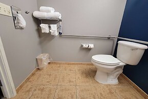 Microtel Inn & Suites by Wyndham Council Bluffs/Omaha