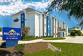 Microtel Inn & Suites by Wyndham Council Bluffs/Omaha