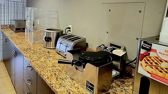 Microtel Inn & Suites by Wyndham Council Bluffs/Omaha