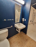 Microtel Inn & Suites by Wyndham Council Bluffs/Omaha