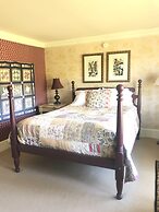 Lumberville 1740 House