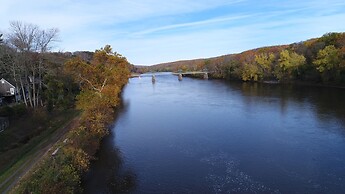 Lumberville 1740 House