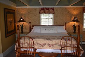 Lumberville 1740 House