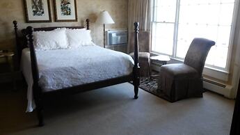 Lumberville 1740 House