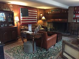 Lumberville 1740 House