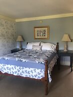 Lumberville 1740 House