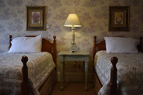 Lumberville 1740 House