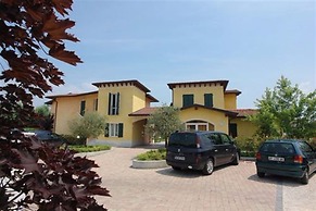 Villaggio Turistico Lugana Marina