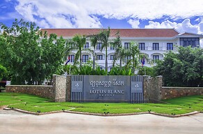 Lotus Blanc Resort