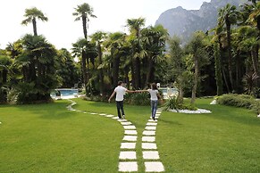 Parc Hotel Flora