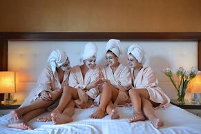 Hotel Vittoria Resort Pool & Spa