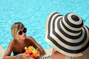 Hotel Vittoria Resort Pool & Spa