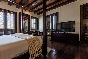 Ananda Hotel Boutique