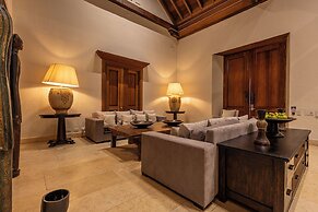 Ananda Hotel Boutique