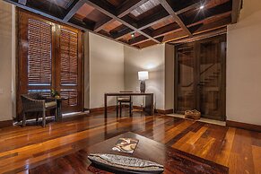 Ananda Hotel Boutique