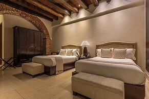 Ananda Hotel Boutique