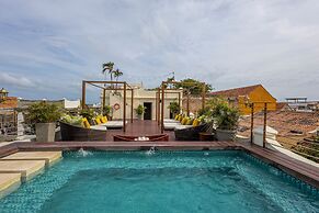 Ananda Hotel Boutique