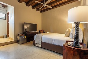 Ananda Hotel Boutique