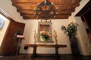 Ananda Hotel Boutique