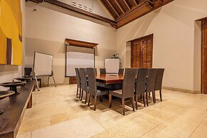 Ananda Hotel Boutique