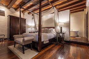 Ananda Hotel Boutique