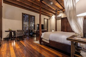 Ananda Hotel Boutique