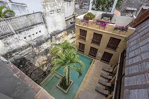 Ananda Hotel Boutique