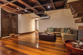 Ananda Hotel Boutique