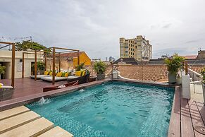 Ananda Hotel Boutique