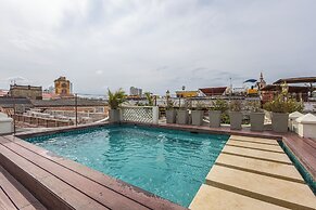 Ananda Hotel Boutique