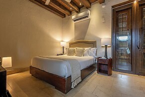 Ananda Hotel Boutique