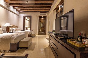 Ananda Hotel Boutique