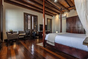 Ananda Hotel Boutique