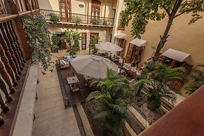 Ananda Hotel Boutique