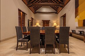 Ananda Hotel Boutique