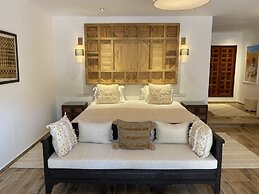 Domaine de la Roseraie Resort