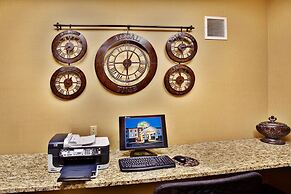 Holiday Inn Express Hotel & Suites Dubuque by IHG