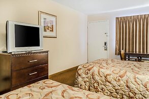 Rodeway Inn Shippensburg