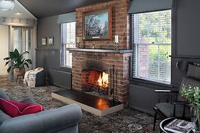 Sovereign Hill Hotel