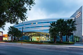 Crowne Plaza Leon by IHG