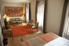 Tomtom Suites - Special Class