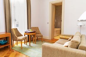 Tomtom Suites - Special Class